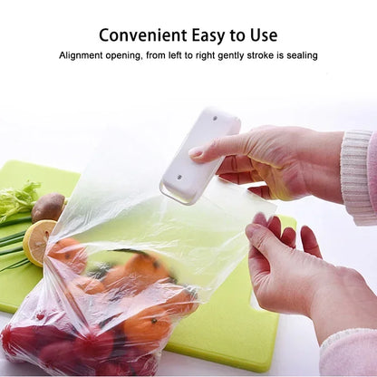 1pc Mini Handheld Snack Sealer,Compact ABS Plastic Bag Sealer for Freshness, Easy-to-Use Kitchen Gadge,Portable Sealer Packaging